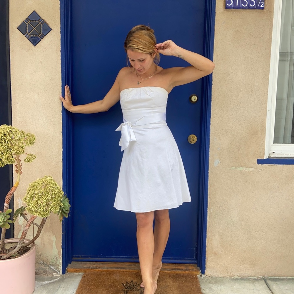 WHBM white dress size 2 with garment bag